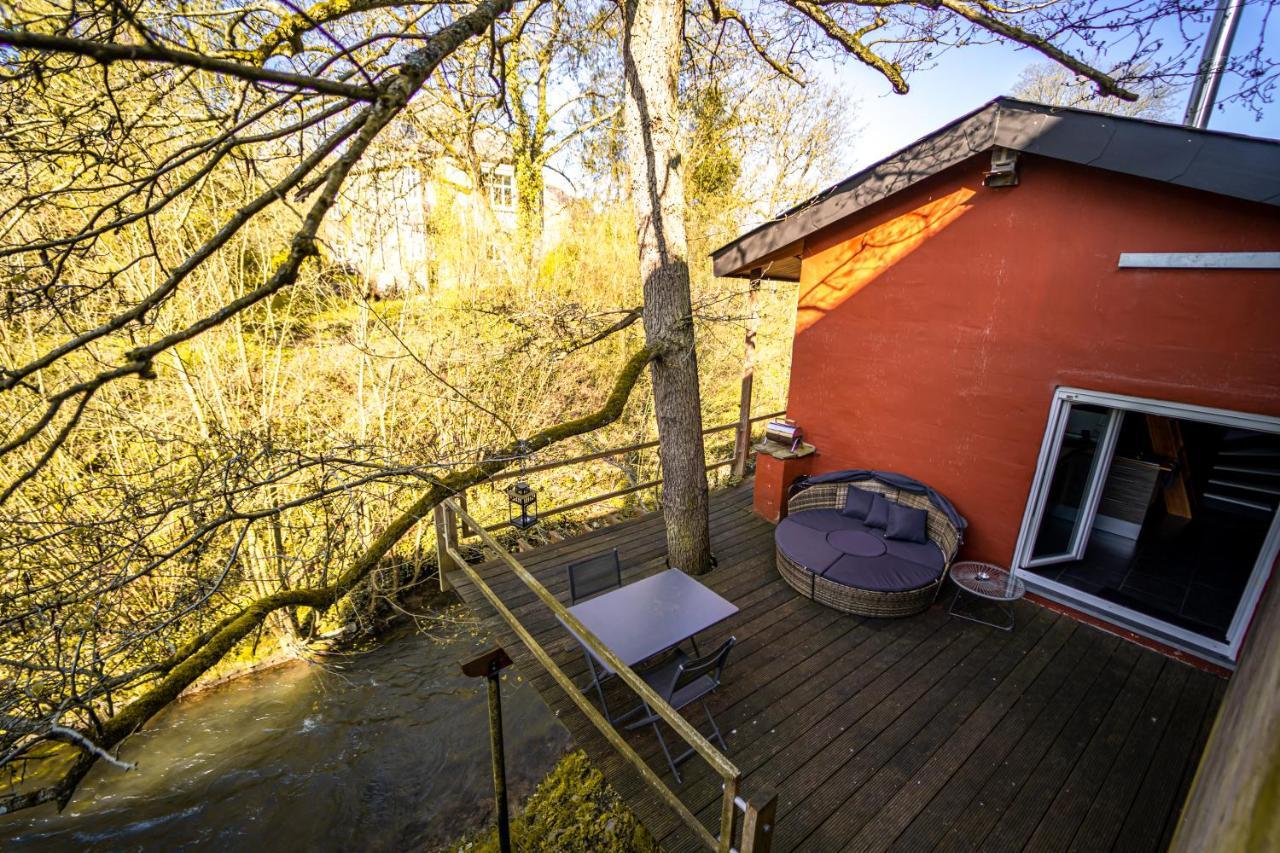 Le Lov'T - Suite Avec Jacuzzi Spontin Kültér fotó